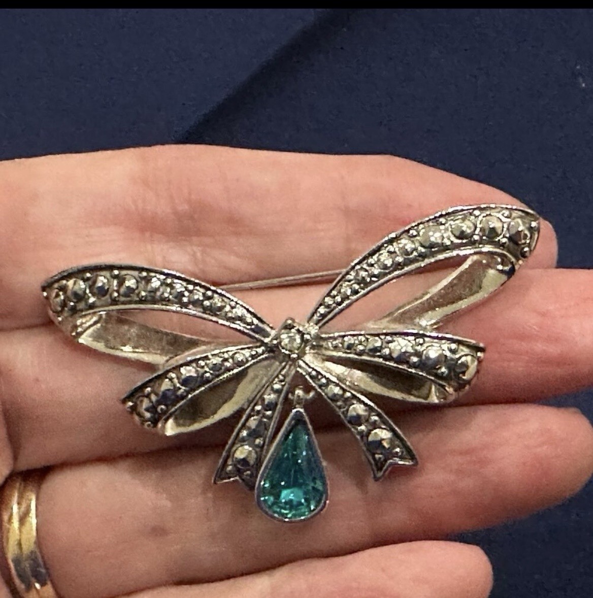 Vintage Avon December Birthstone Bow Brooch Teal Blue Zircon Rhinestone Pin