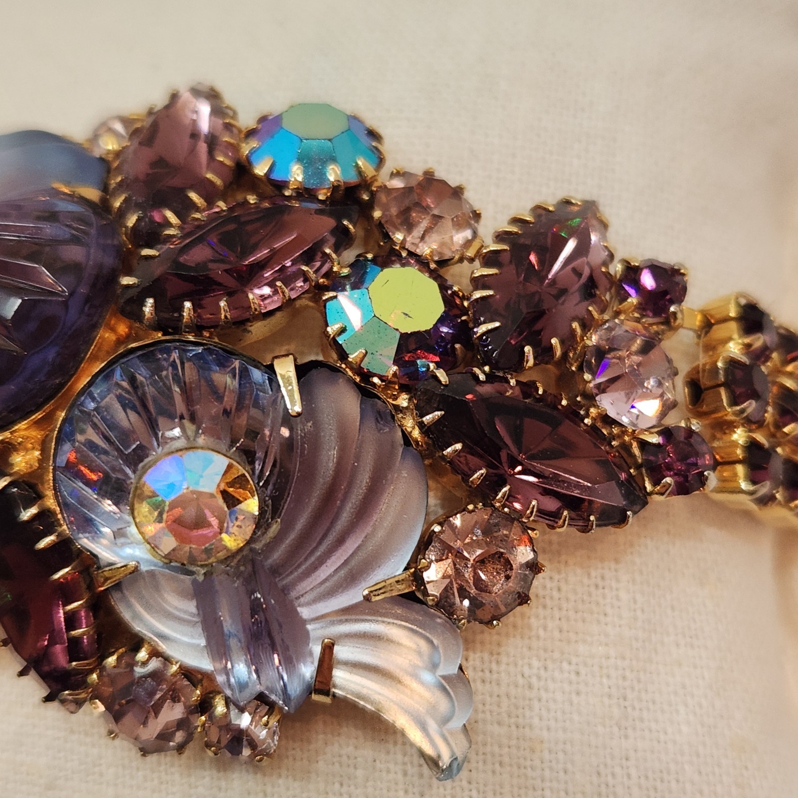 Vintage Edlee Amethyst Purple Molded Glass/Rhinestone Bracelet & Earring Set