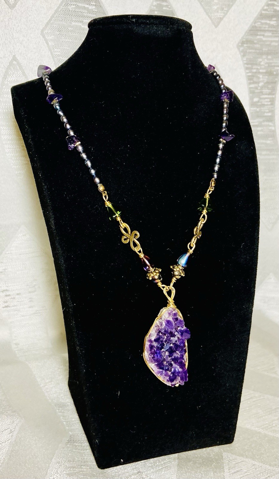 Vintage Amethyst Druzy Pendant Necklace Peacock Pearl Beaded Artisan Boho 18”