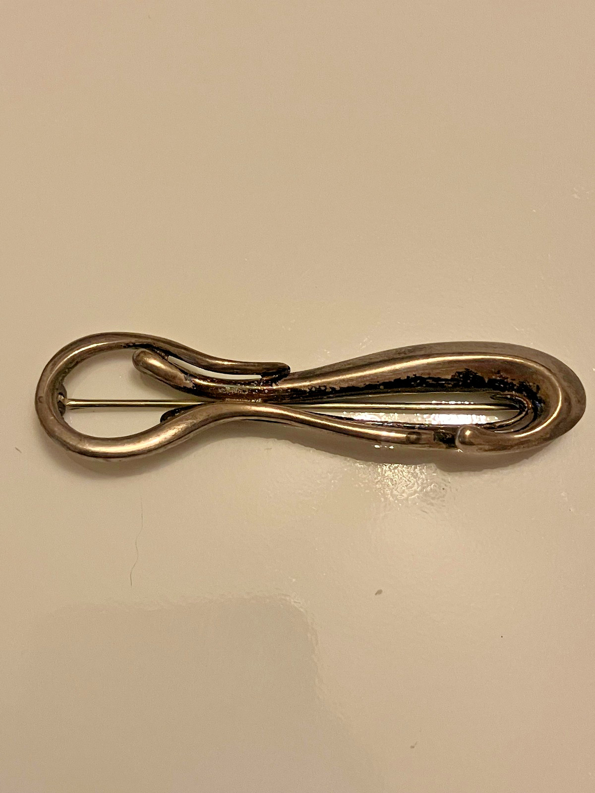 vintage Reed & Barton sterling silver pin – brooch. 10.9 grams.
