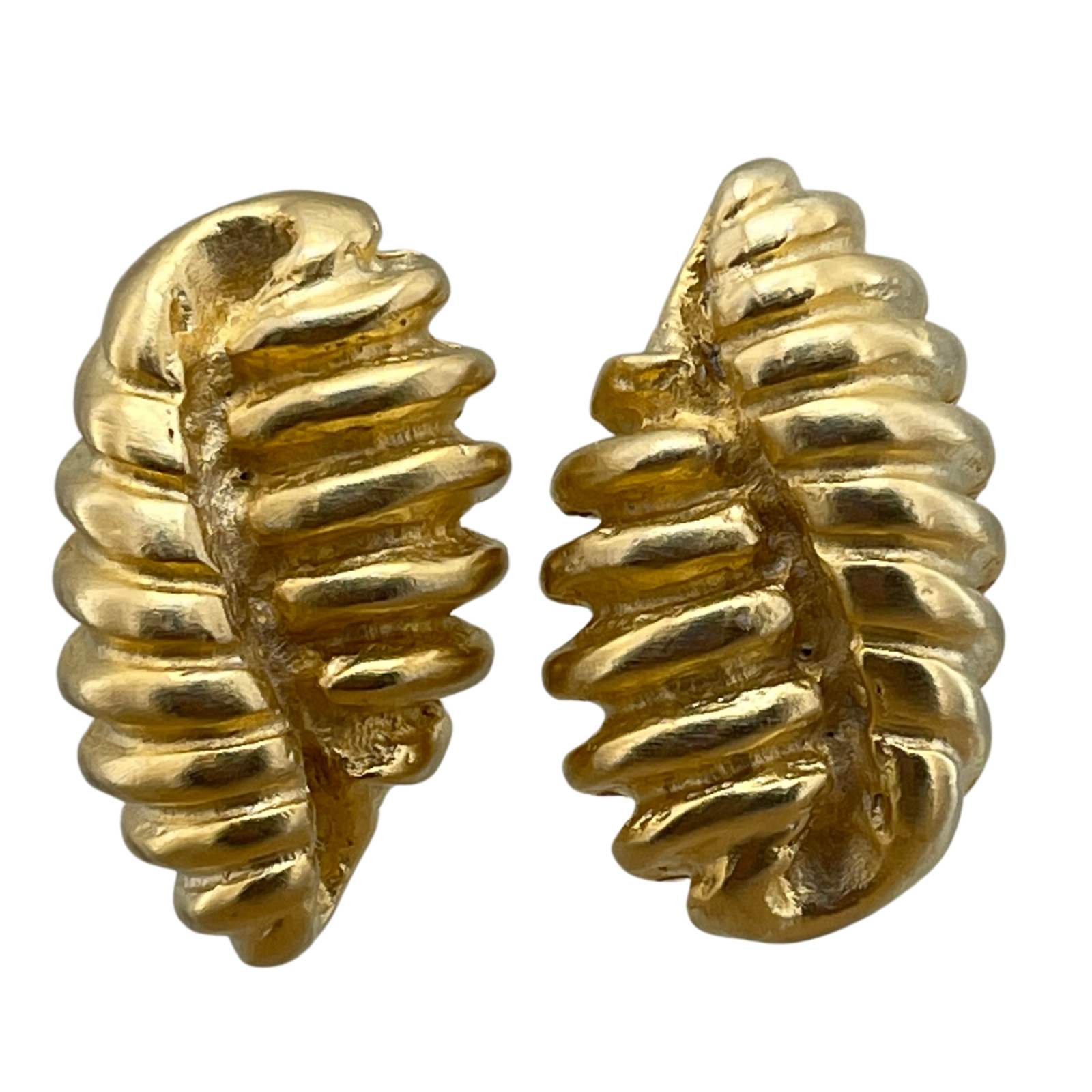 Women ‘s Gold Tone Sea Shell Shape Clip-on Earrings Gift For Her Jewelry
