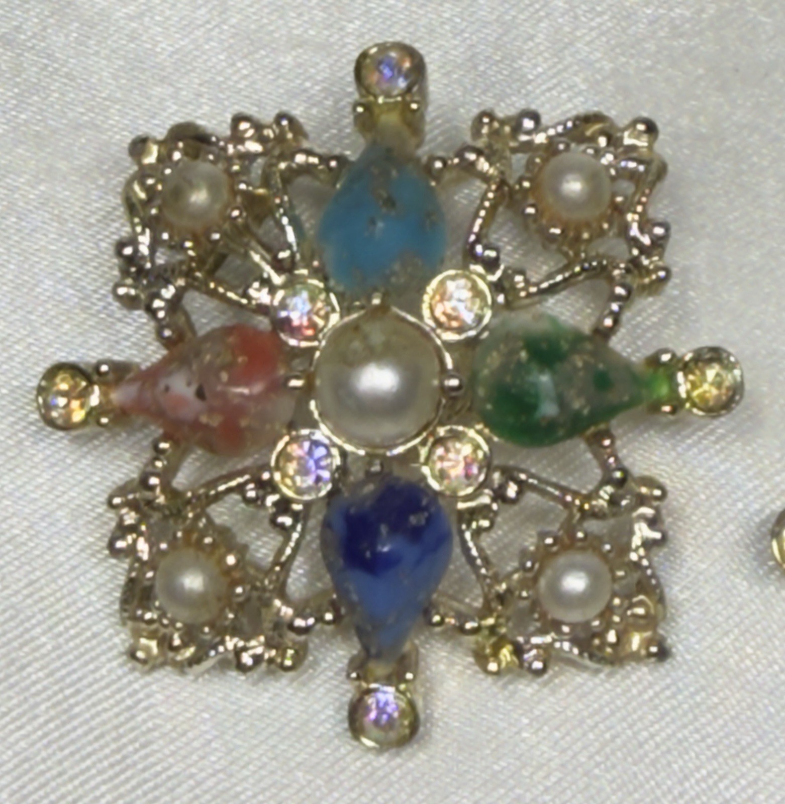VINTAGE SARAH COVENTRY GALAXY BROOCH/PENDANT WITH CLIPON EARRING SET RHINESTONES