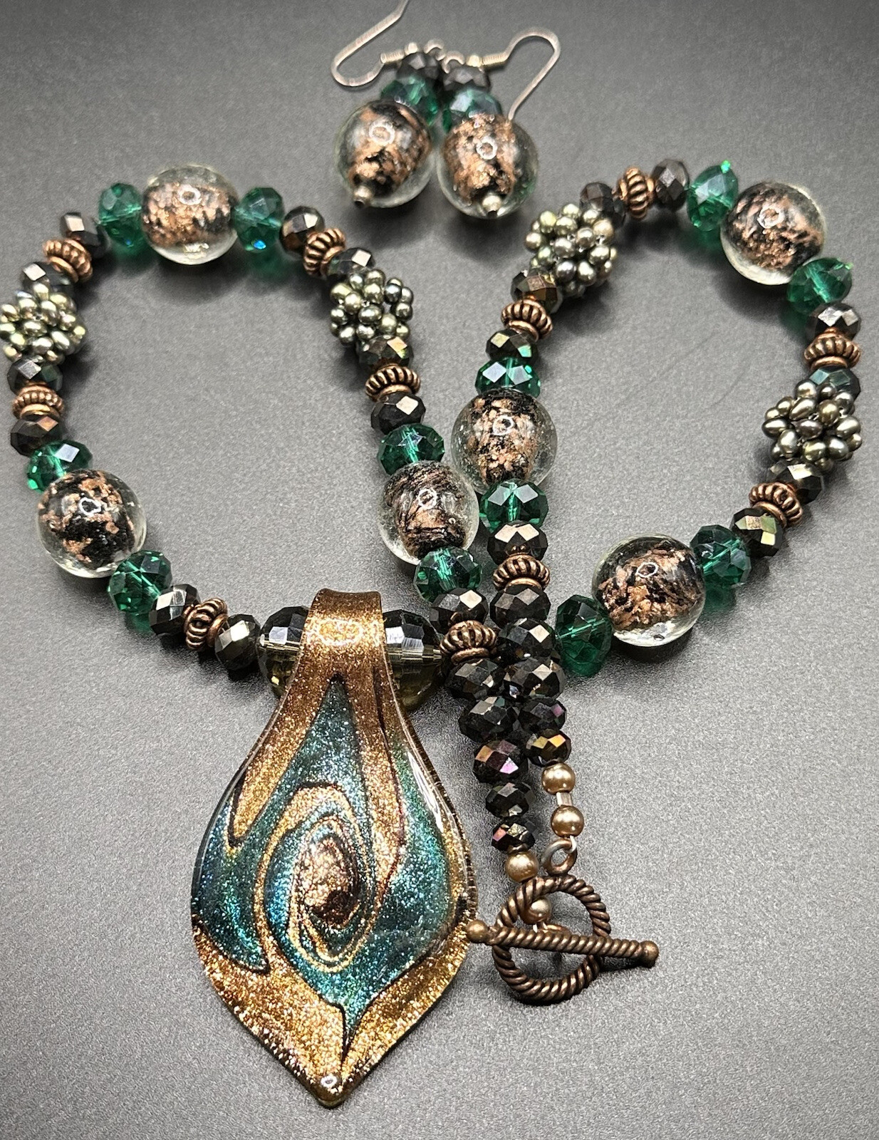 Stunning Necklace Glass Pendant Necklace & Earrings Art Foil Green Copper