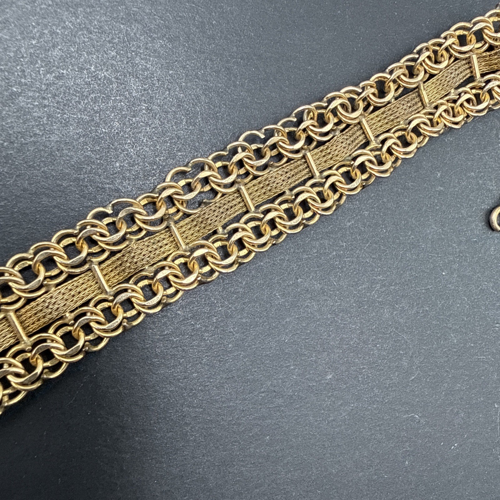 1/20 12k Gold Filled American Signed Bracelet 7” 21.8g J99