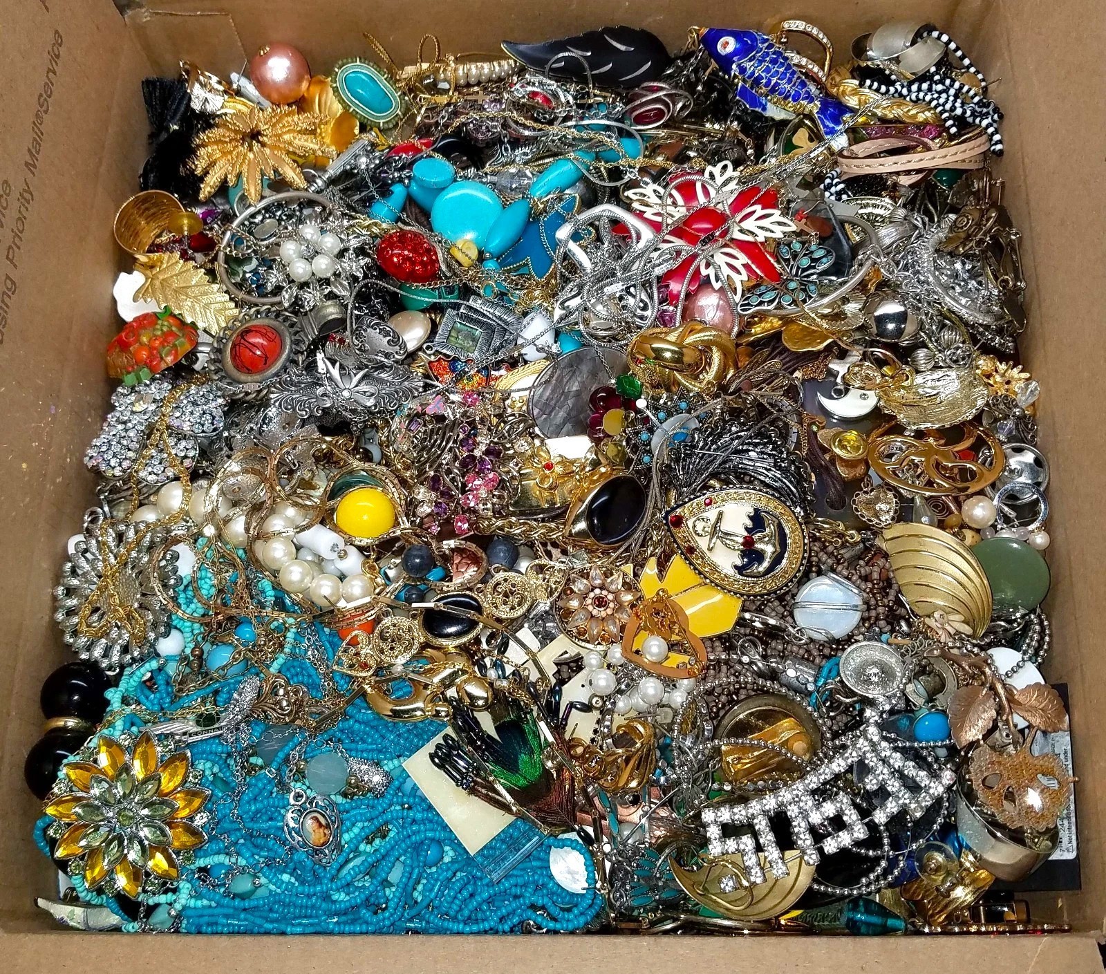 3 Pounds Unsorted Huge Lot VTG Jewelry Vintage Now Junk & Wear Resell Tangled In