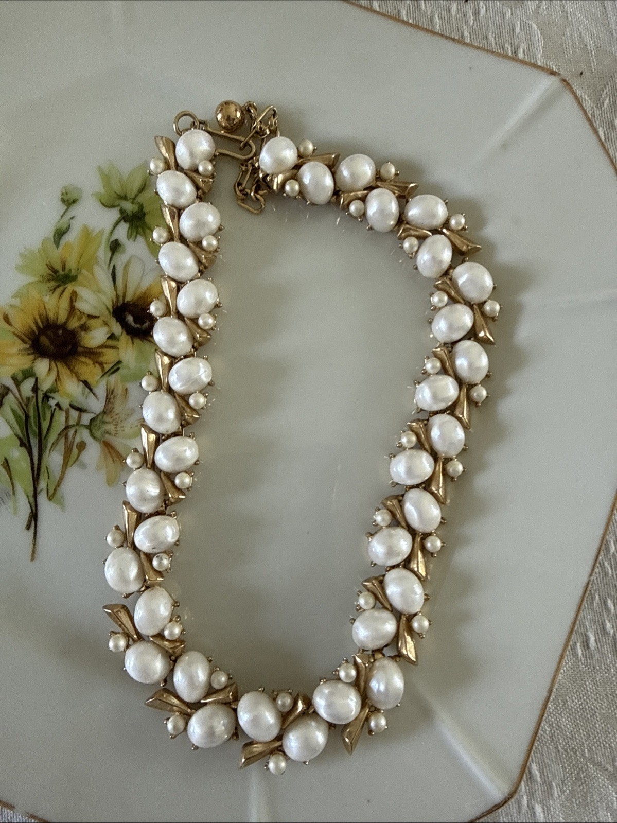 Lovely Crown Trifari Necklace Ideal For Wedding Events And Wedding Parties