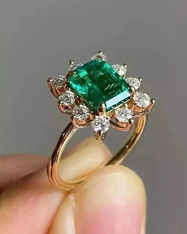3.75Ct Art Deco Lab Created Green Emerald & Diamond Engagement 925 Silver Ring
