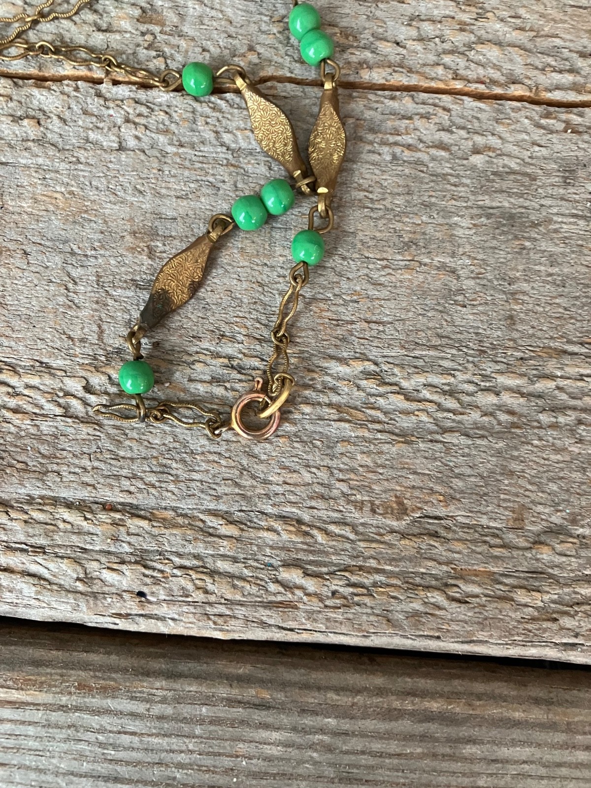 Vintage Art Deco Czech Green Glass Carved Beads Paperclip Chain 26 in Necklace