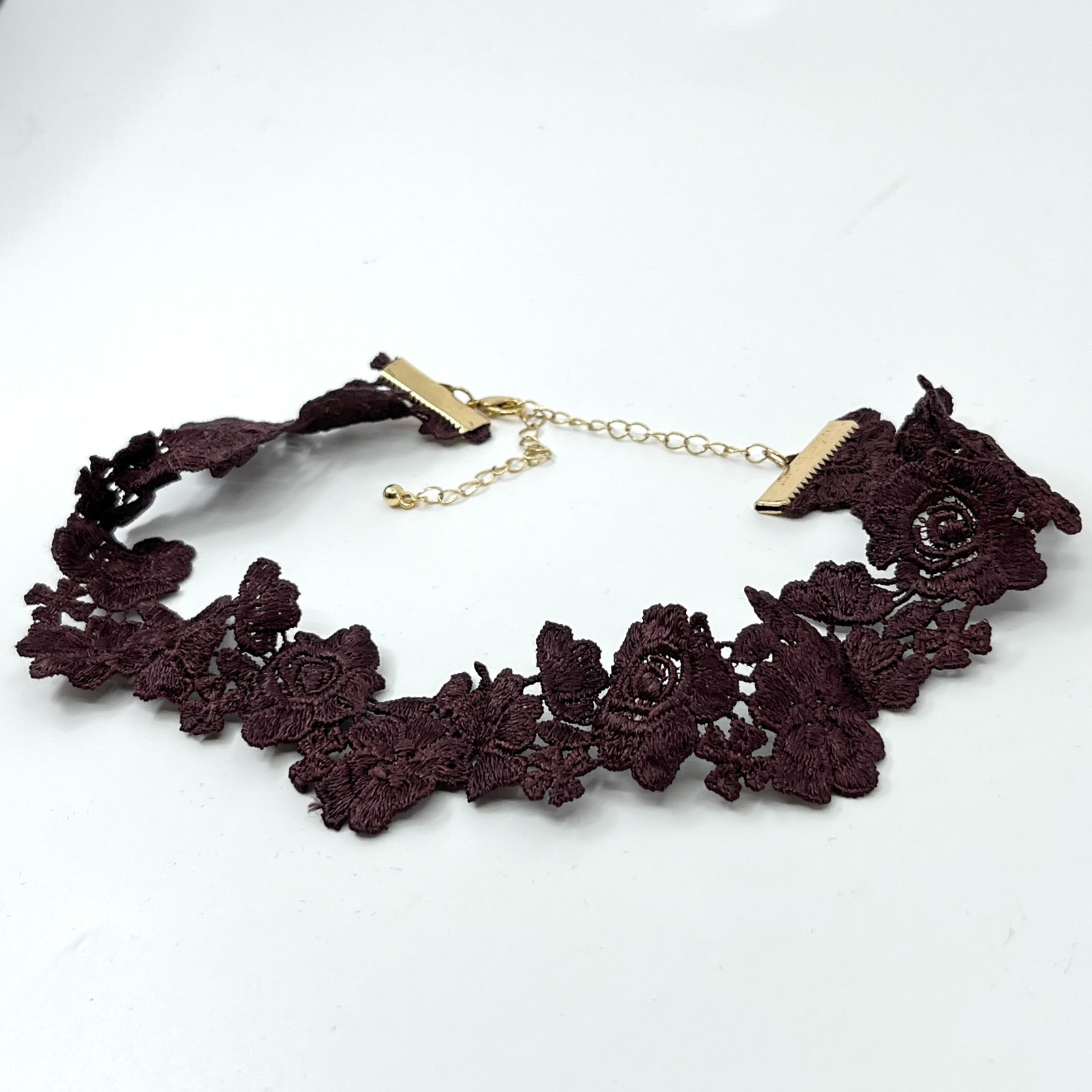 Vintage Retro Dark Burgundy Lace Rose Floral Choker Necklace Gold Tone Jewelry