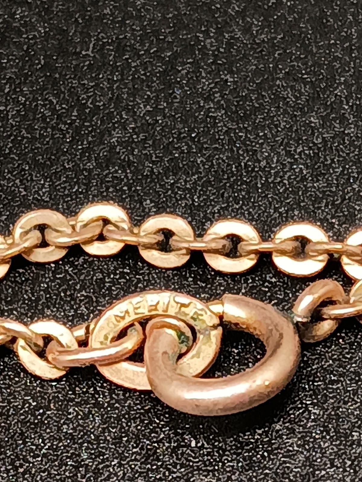 Vtg Locket w. Photos 24″ Necklace Victorian Revival Gold Tone Oval Scroll Flower