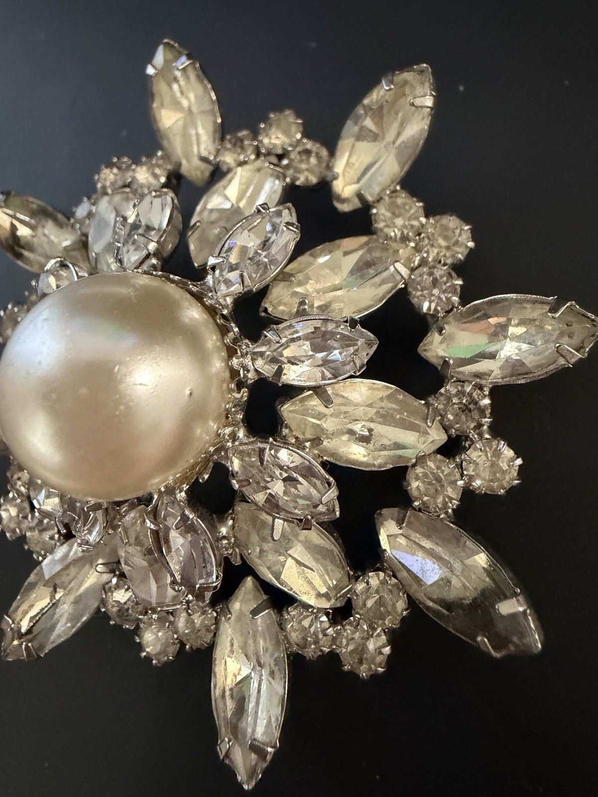 Vintage Starburst White Pearl Clear Rhinestone Silver Tone Pendant