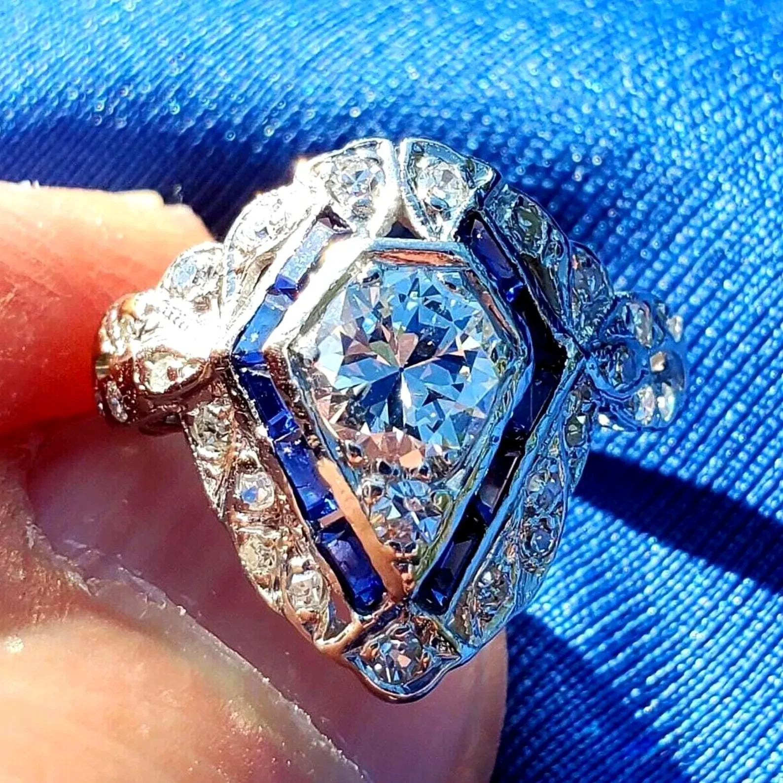 Original EARTH MINED DIAMOND Deco Engagement Ring PLATINUM Statement Solitaire 5
