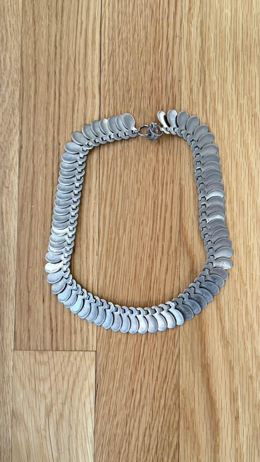 Retro Vintage 15” Embossed Link Choker-Silver Metal With Flower Design.
