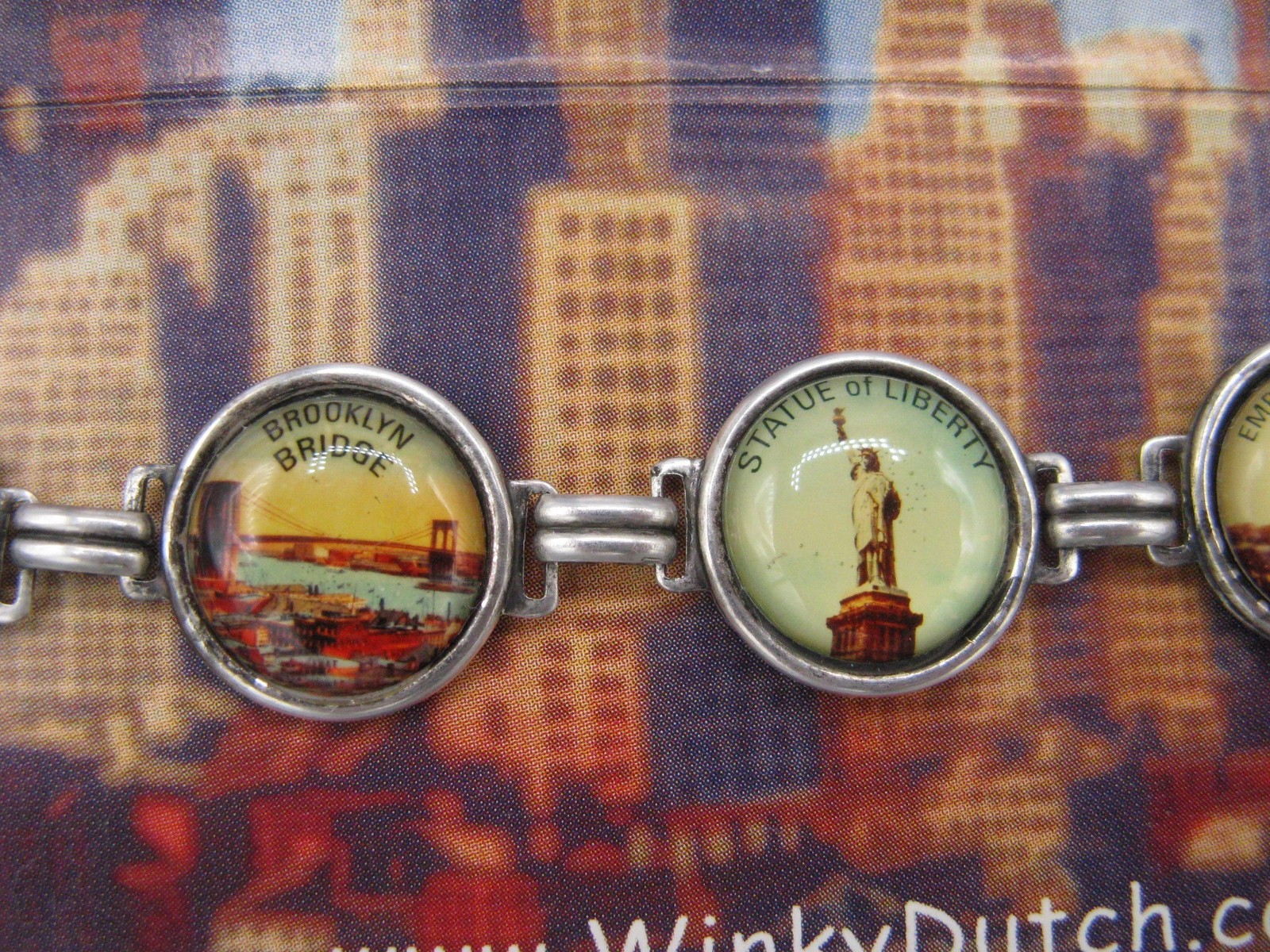 NEW YORK CITY Winky & Dutch Vtg Bracelet Landmark Cabochons Souvenir New On Card