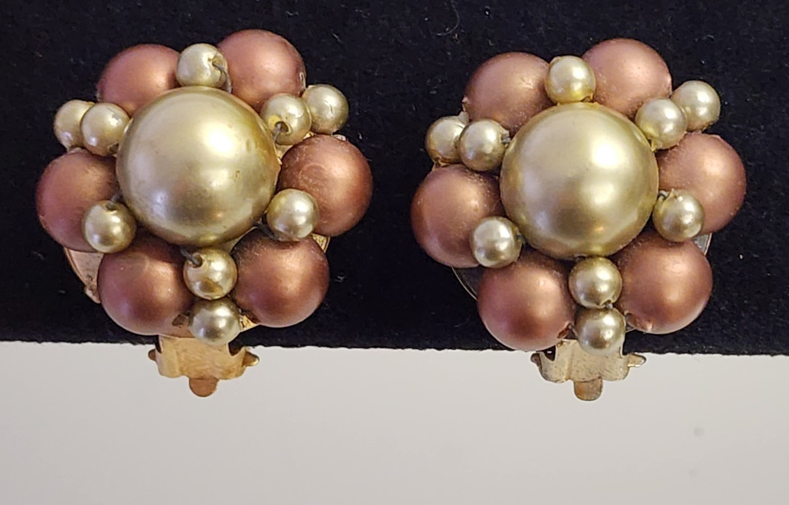 1″ Vintage Bronze Gold Cluster Bead Huggie Clip On Earrings – Jewelry Hong Kong