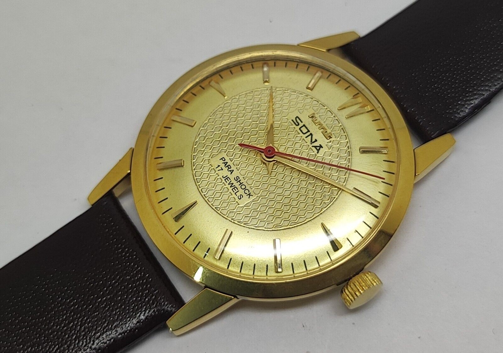 HMT Sona Gold Dial 17 Jewels Para Shock Mechanical hand winding Watch Vintage