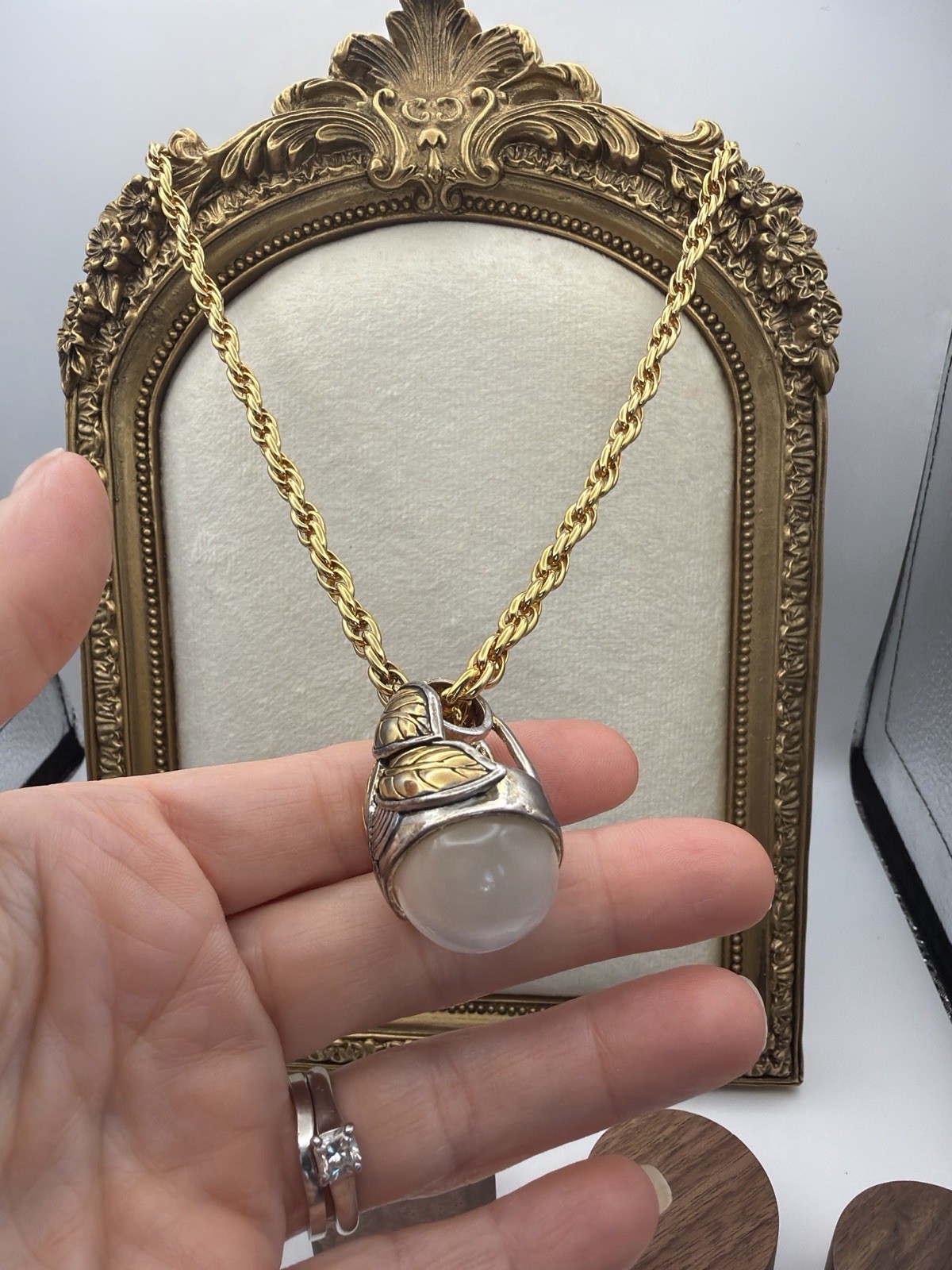 1111. Vintage Two-Tone Leaf Star Moonstone Silver Plate Gold Plate
