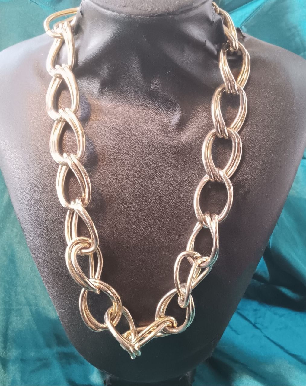Vintage Gold Tone Chunky Cable Chain Statement Necklace Double Link Toggle Clasp