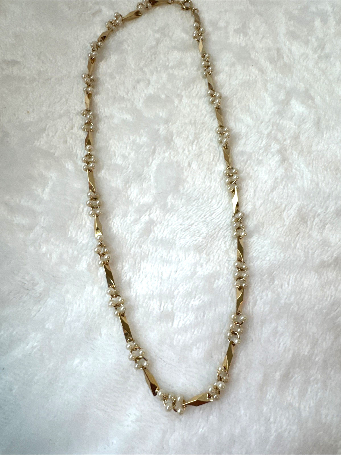 STUNNING!! unique wire bar link chain Vintage Necklace Modernist Gold coquette