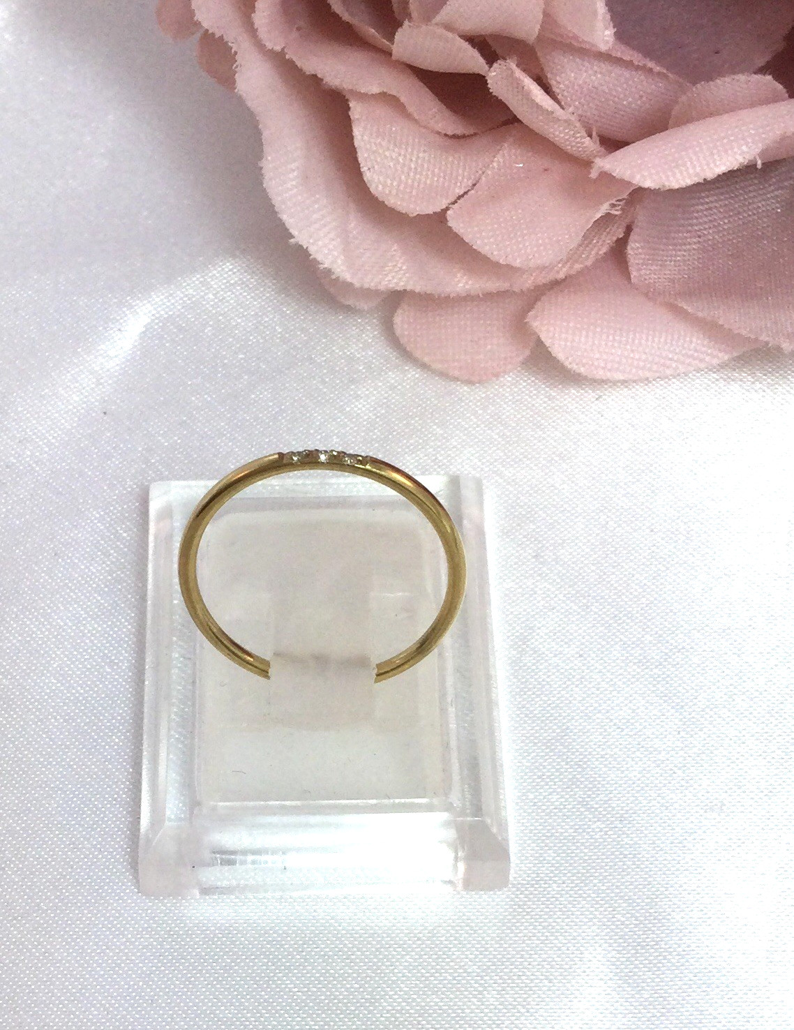 Vintage Jewellery Gold Band Ring with White Diamonds Antique Deco Dress Jewelry