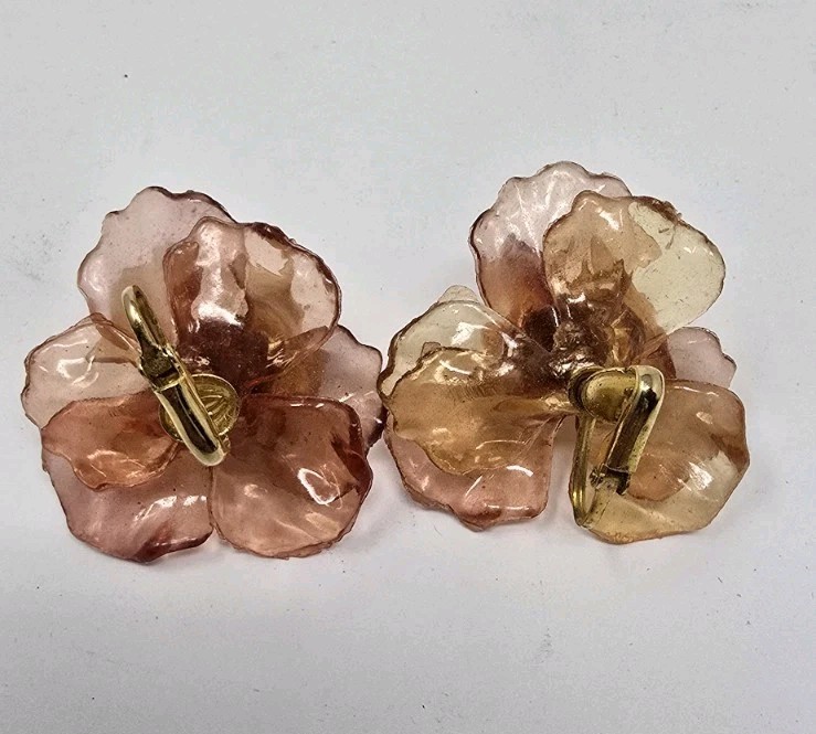 Golden Cellulose Acetate Flower Brooch Pin With Earrings Vintage
