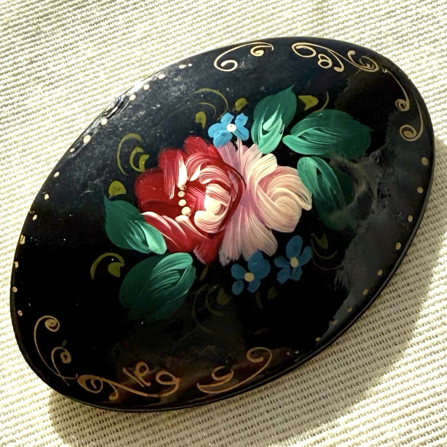 Russian Hand Painted Brooch Pin Black Lacquer Pink Rose And Forget Me Nots Vtg