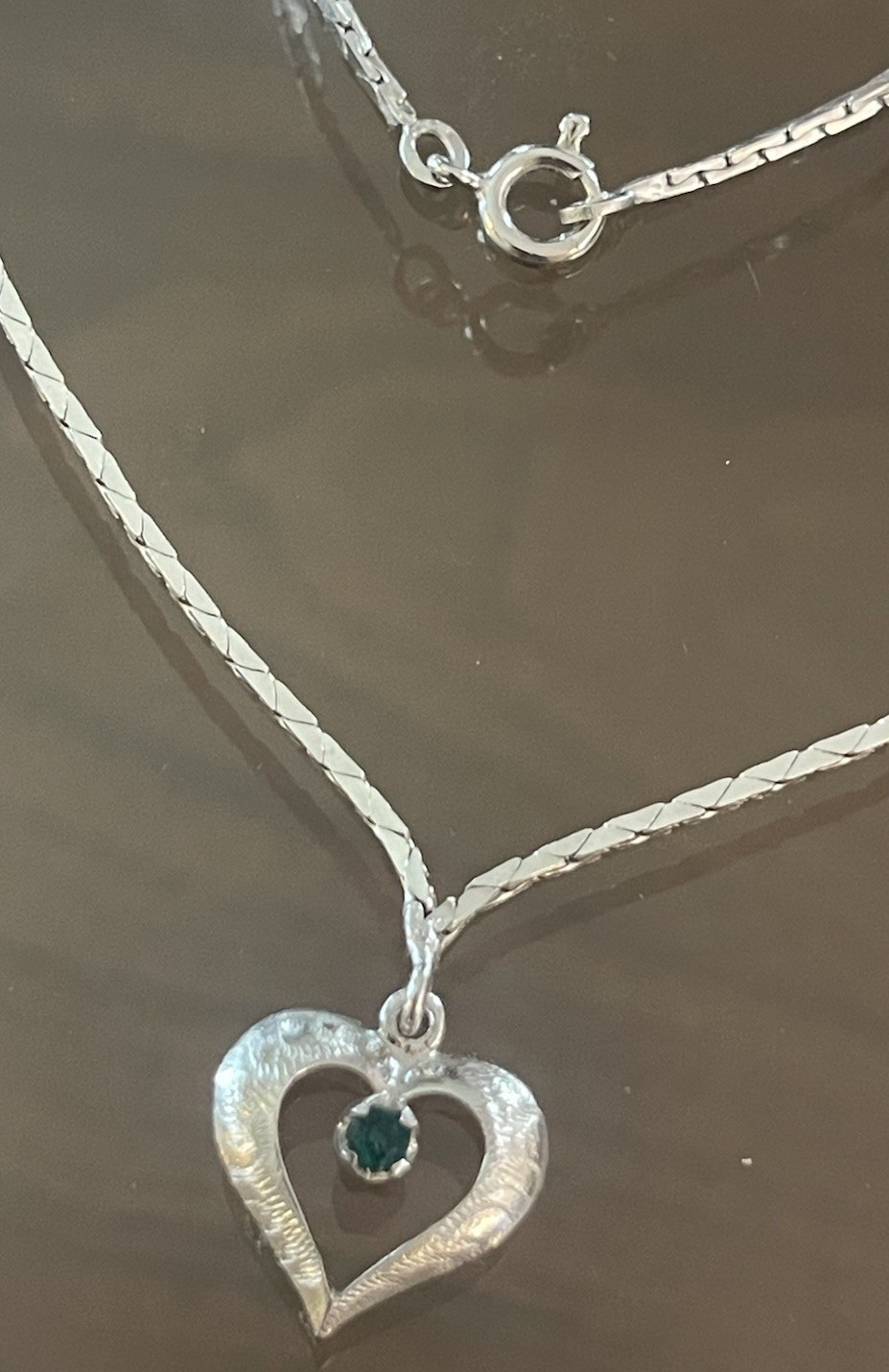 835 Dutch Silver Cobra Link Chain w Attached Heart Pendant Emerald Green Stone