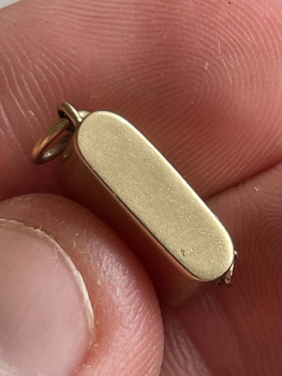 Vintage Solid 10k Gold Charm ~ Mechanical Antique Camera 2g ~ Estate Fresh!