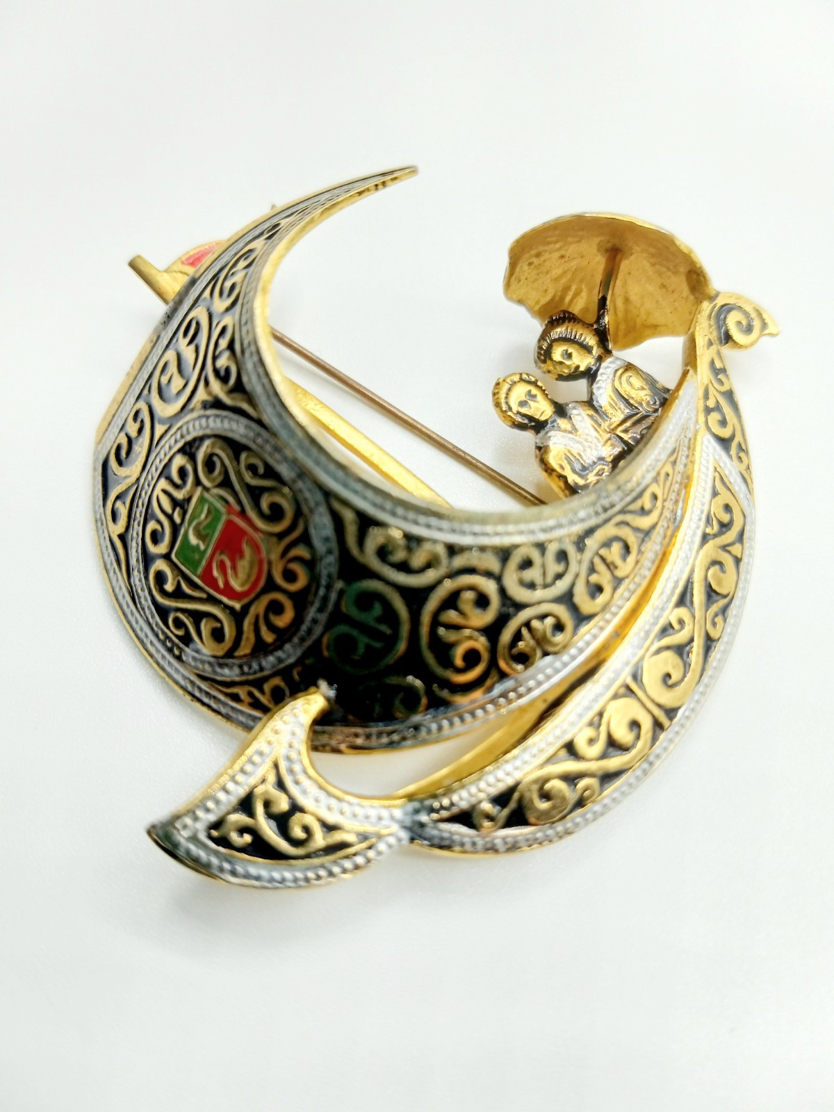 Vintage Gold Tone Damascene Brooch Spanish Ship Signed Spain