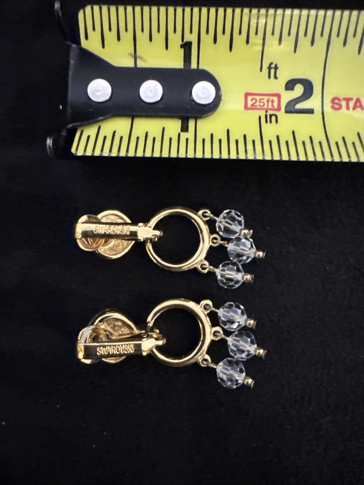 Vintage Swarovski Crystal Rhinestones Gold Tone Teardrop Earrings Clip on