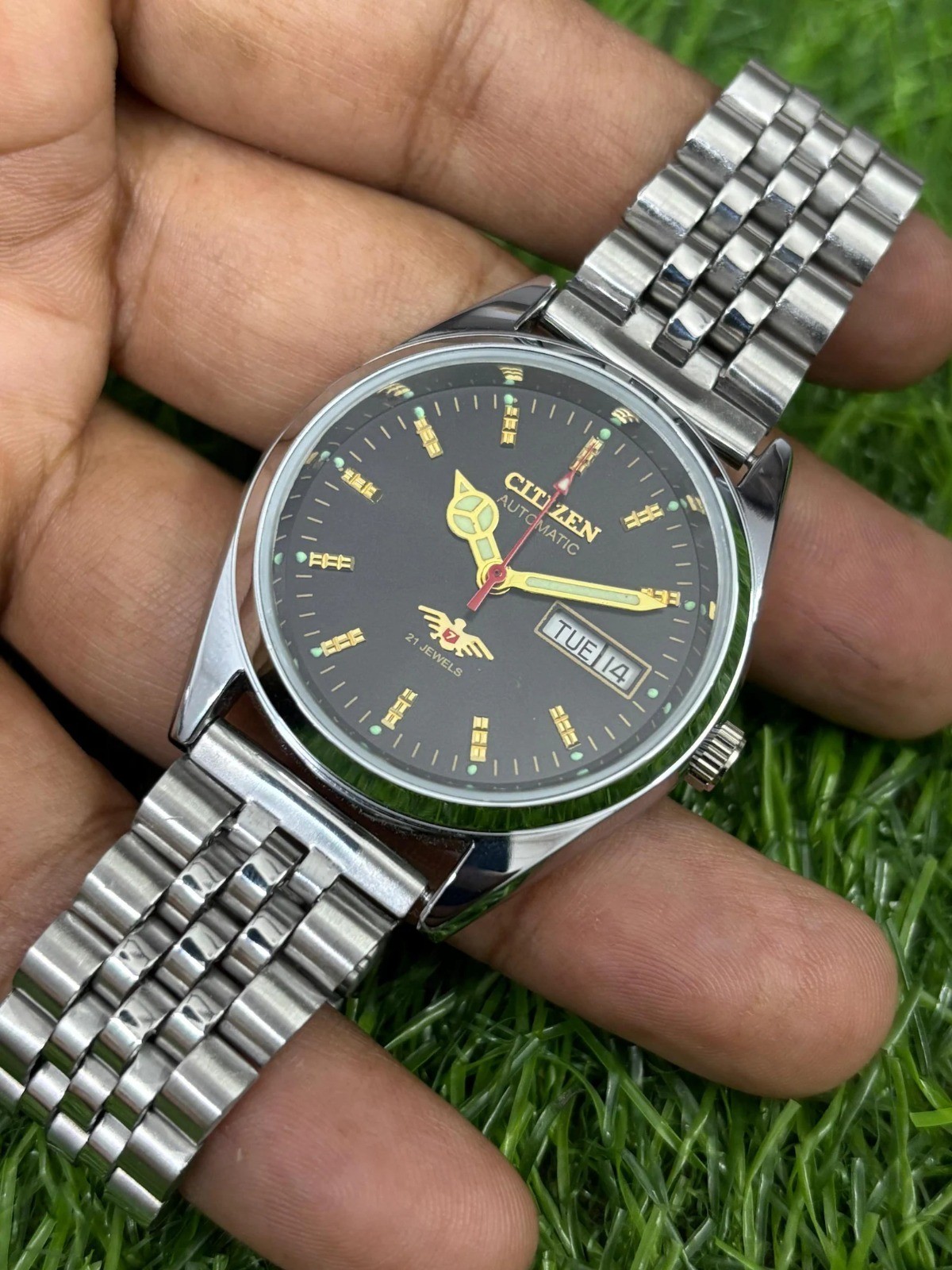 Vintage Citizen Automatic Men’s Steel Day date Japanese refurbished wrist watch