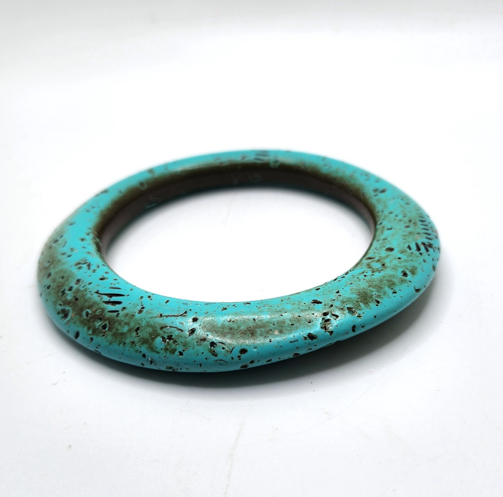 Vintage Angie Gooderham sculptural acrylic resin faux turquoise bangle bracelet