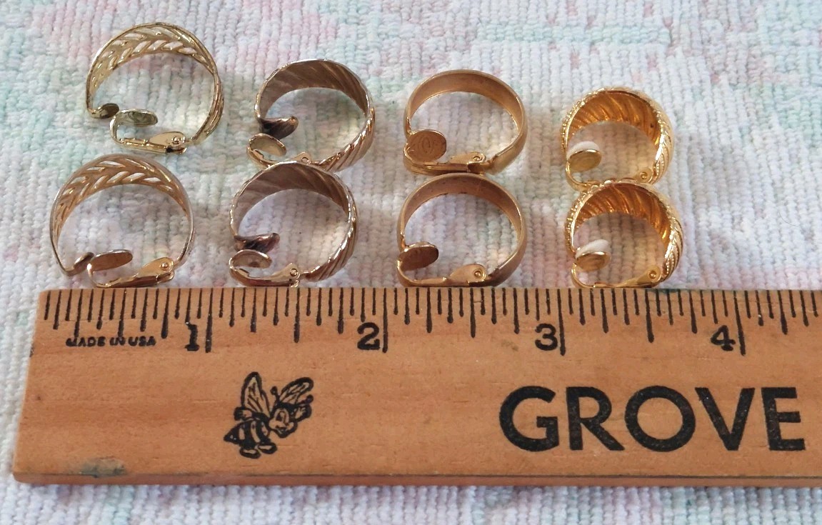 Vintage Lot 6 Prs Assorted Sizes & Patterns Goldtoned Hoop Clip-on Earrings