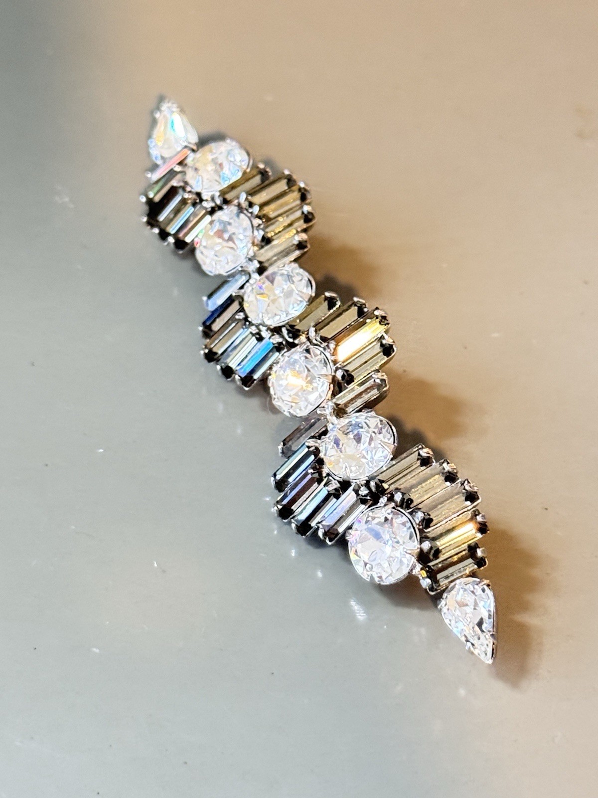 Vintage Signed HATTIE CARNEGIE Gray & Clear Crystal Brooch & Earring Set