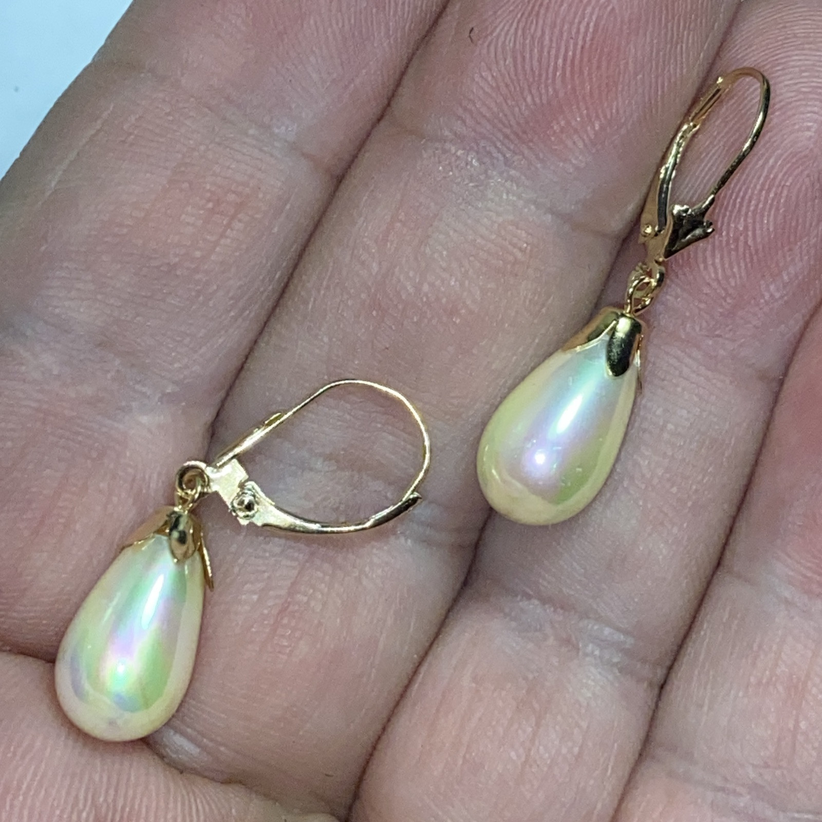 Earrings Pierced 14K Lever Back Majorca Broilette Fax Pearls Iridescent Unused