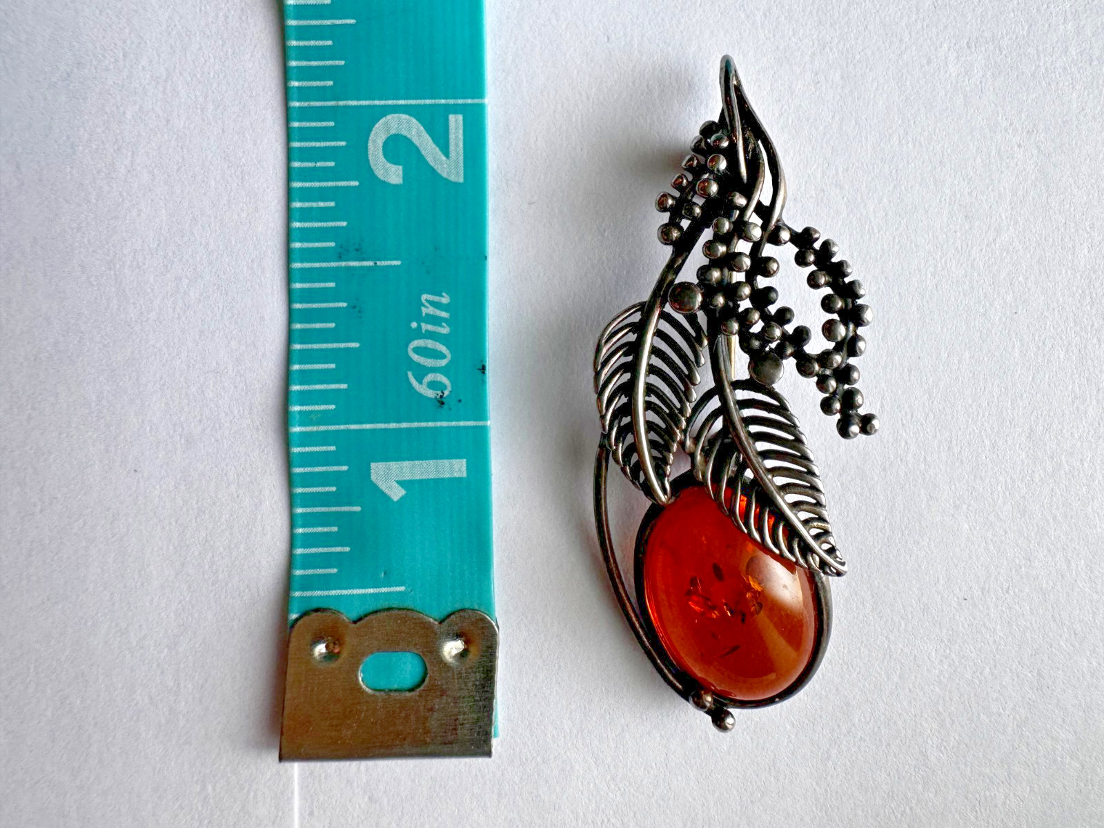 Vintage Baltic Amber & Sterling Silver Leaf Brooch Pin – Natural Amber Inclusion