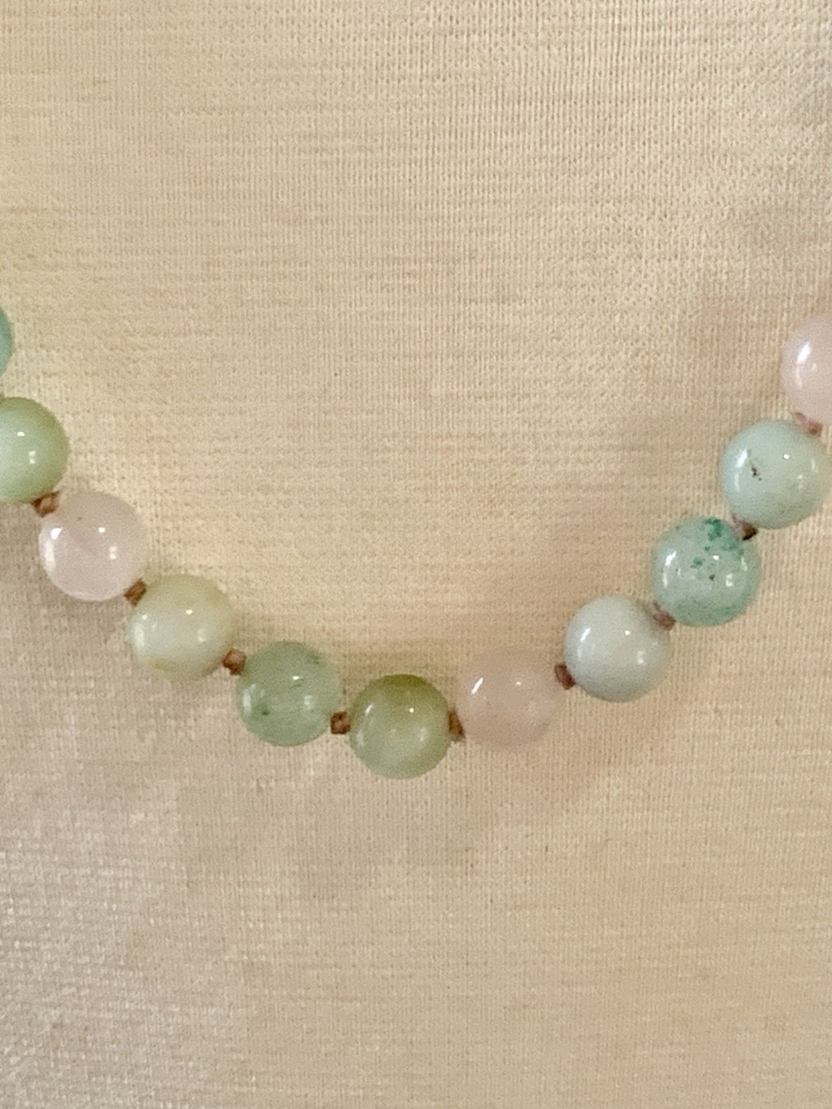 Vtg Multi Color Natural Jade 8mm Beaded(88 Beads) Hand Knotted Necklace. 34” L