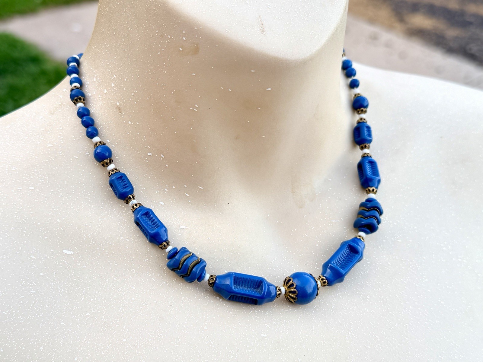 Vtg Art Deco Blue Glass Necklace
