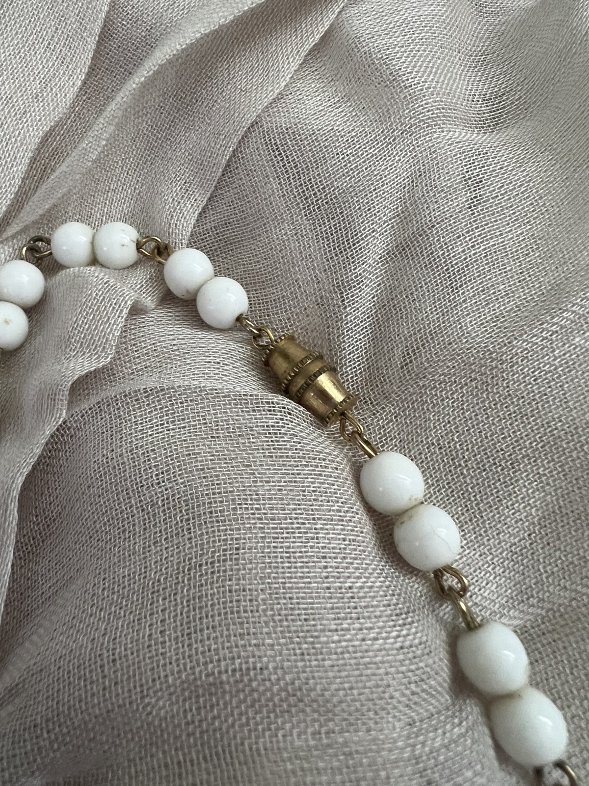 Vintage 70’s Necklace l Glass Beads l accent gold l white yellow orange l 14”