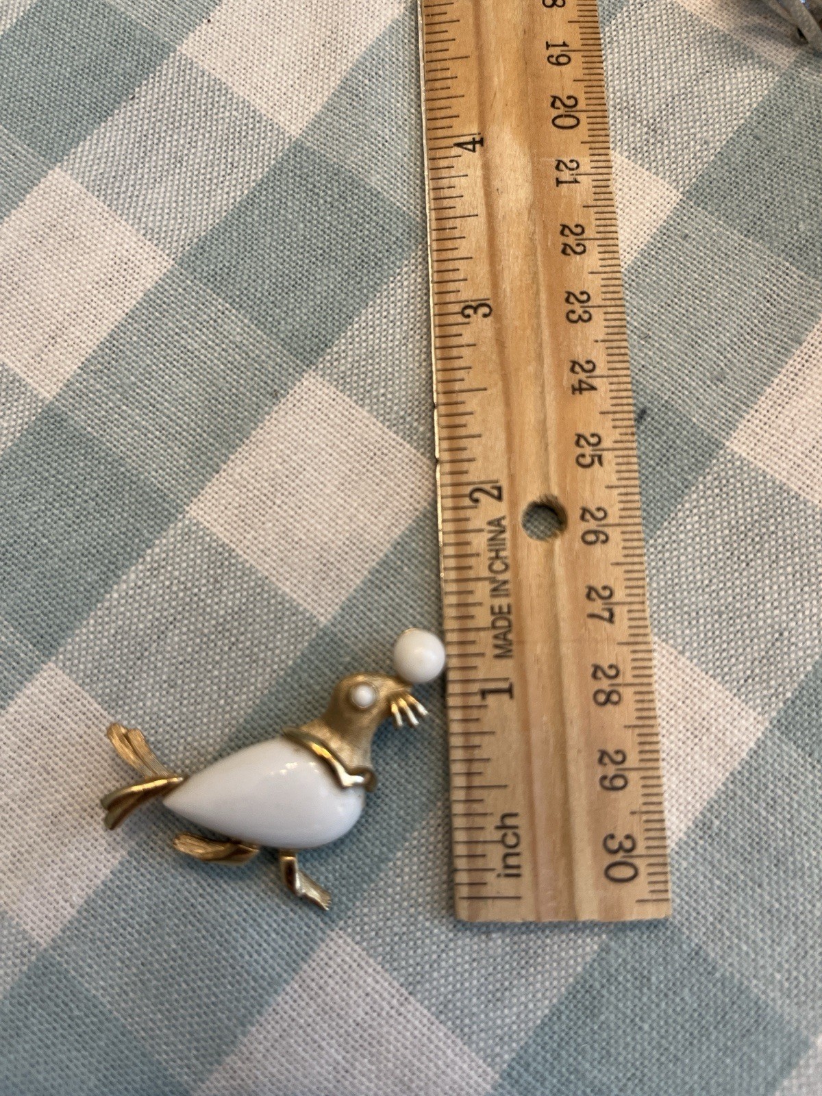 Crown Trifari Seal Brooch Pin Jelly Belly Excellent Condition