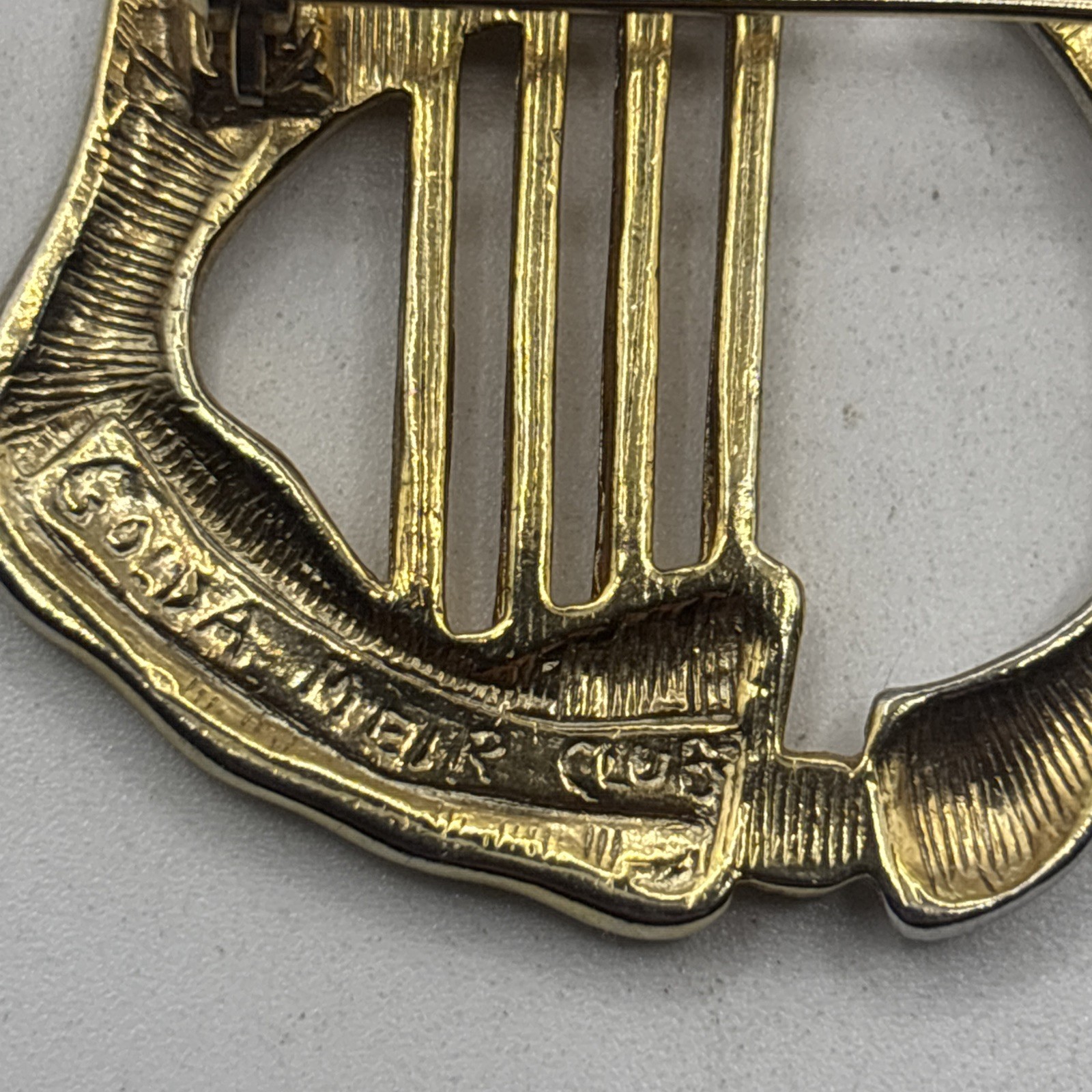 Rachel Gera Signed 1984 Israel Gold / Silver Tone Brooch Pin