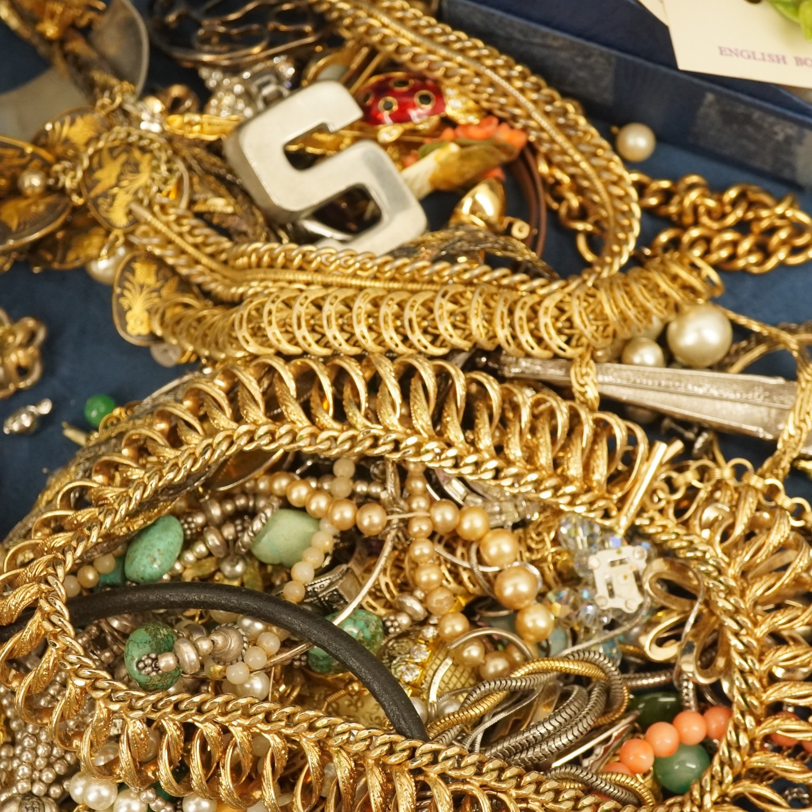 10lb Lot of Assorted Costume Jewelry, Modern & Vintage Much Wearable