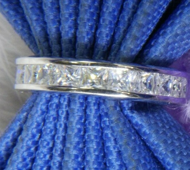 White Quartz .925 Sterling Silver 3/16″ Eternity Estate Wedding Band Ring size 6