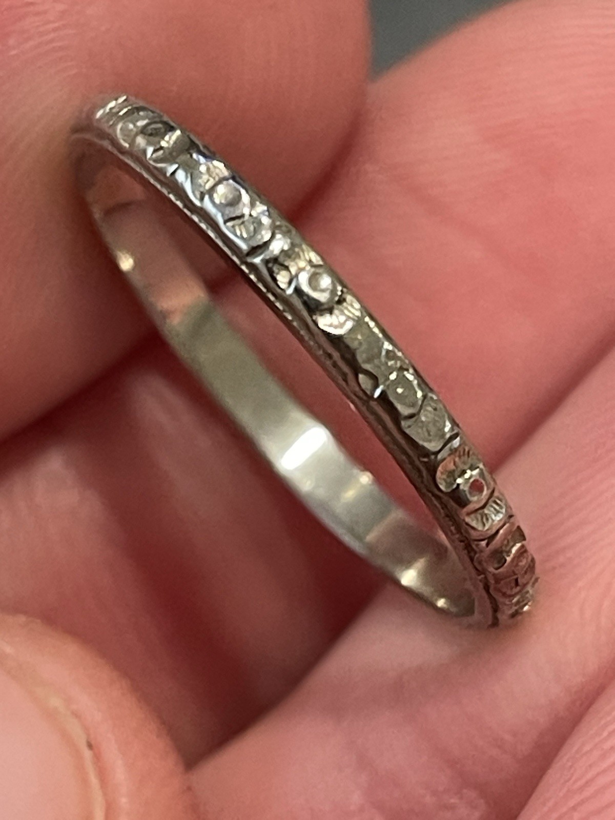 1920s Art Deco 18K Solid White Gold Fancy Engraved Wedding Band Fancy! 1.3GR!