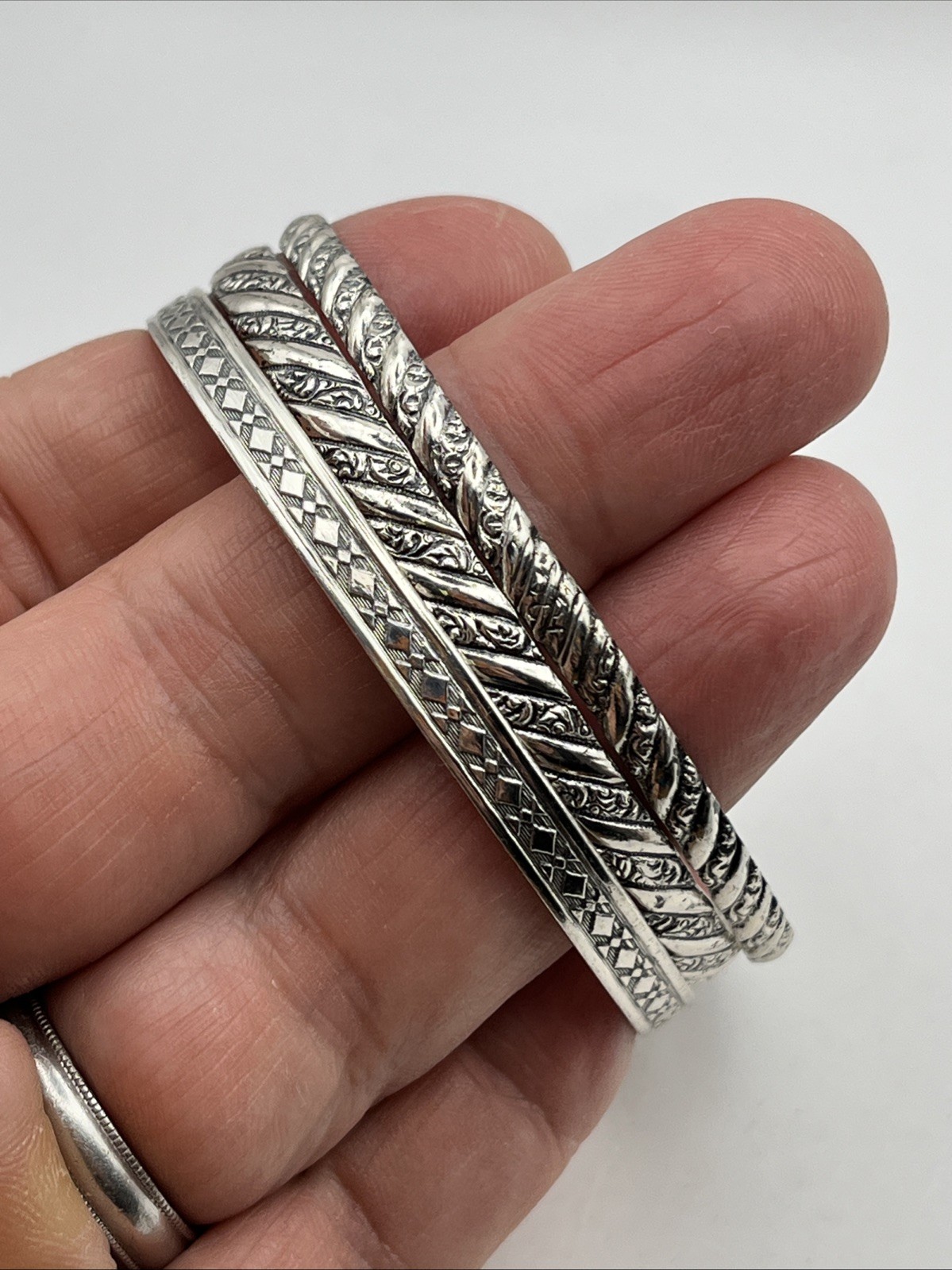 3 Vintage DANECRAFT Sterling Silver Bangle Bracelets -2.5″ Diam 34.1 Grams