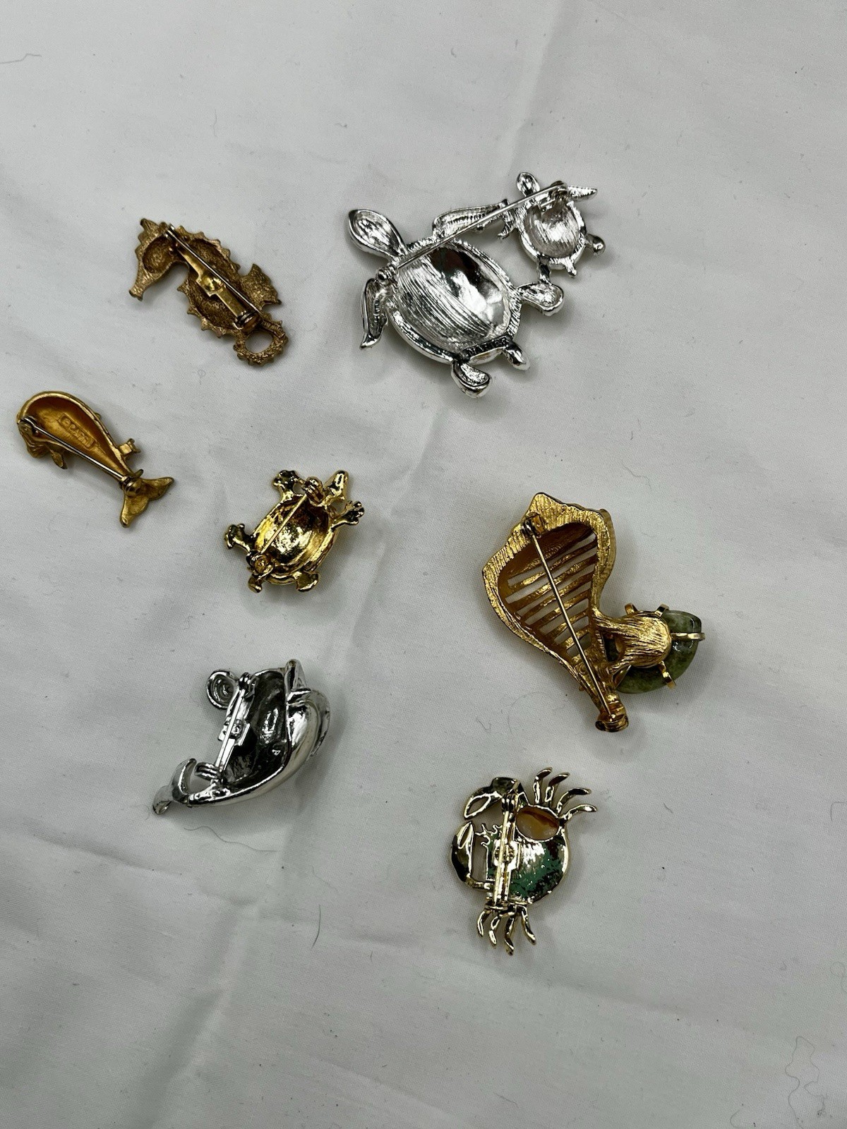 Vintage Ocean sea creatures figural 7pc Lot Some signed brooches Napier READ