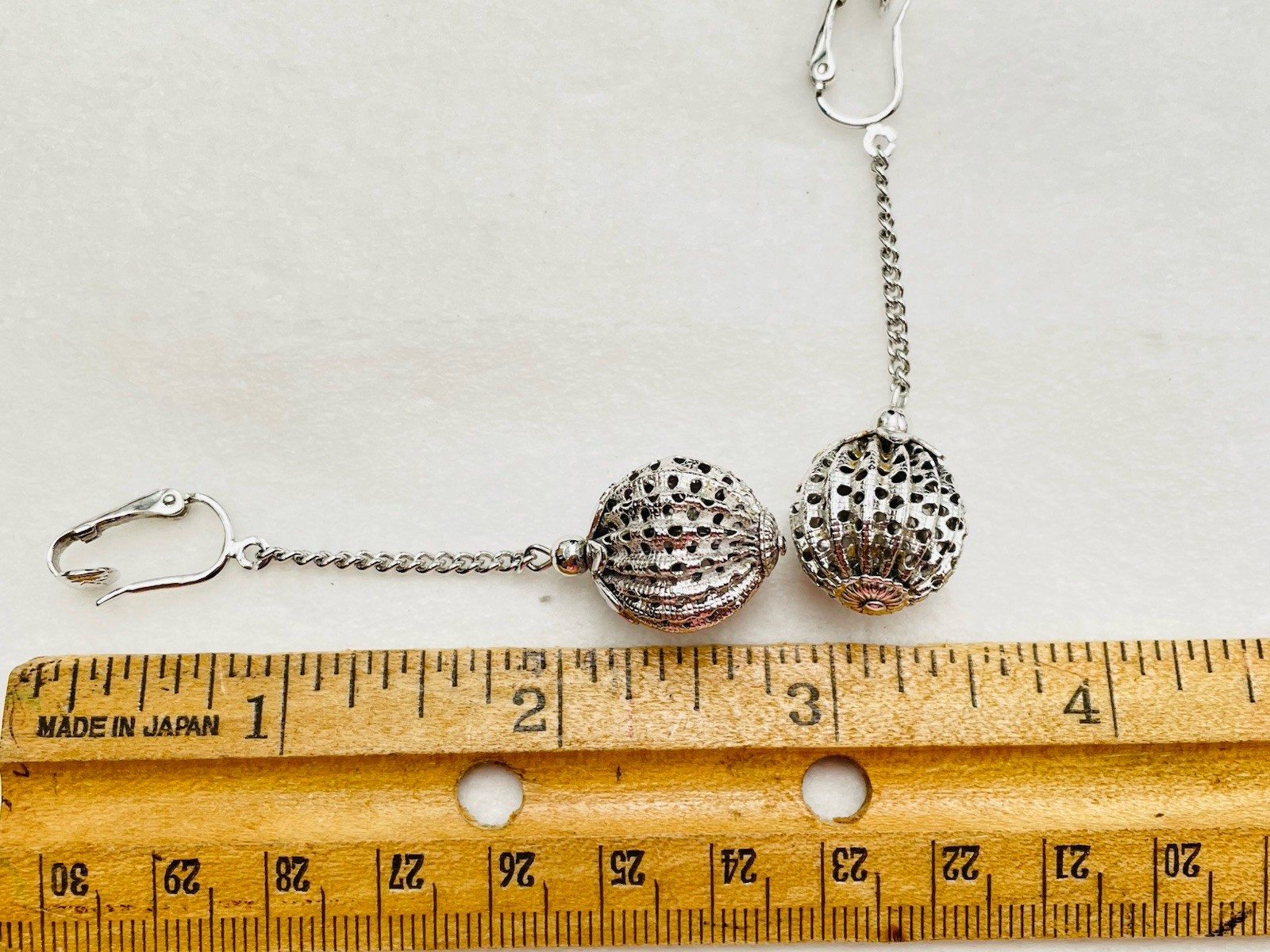 Vintage Sarah Coventry Filigree Silver Tone Ball Chain Dangle Drop Clip Earrings