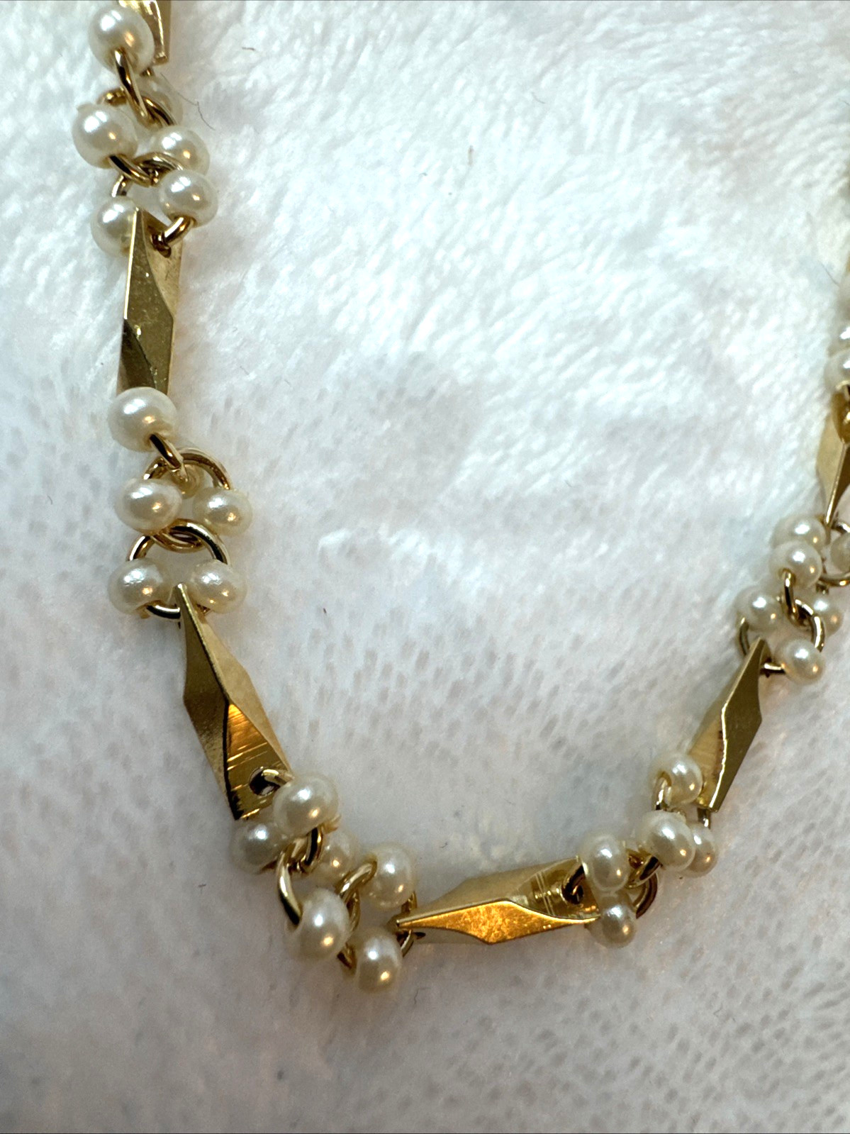 STUNNING!! unique wire bar link chain Vintage Necklace Modernist Gold coquette