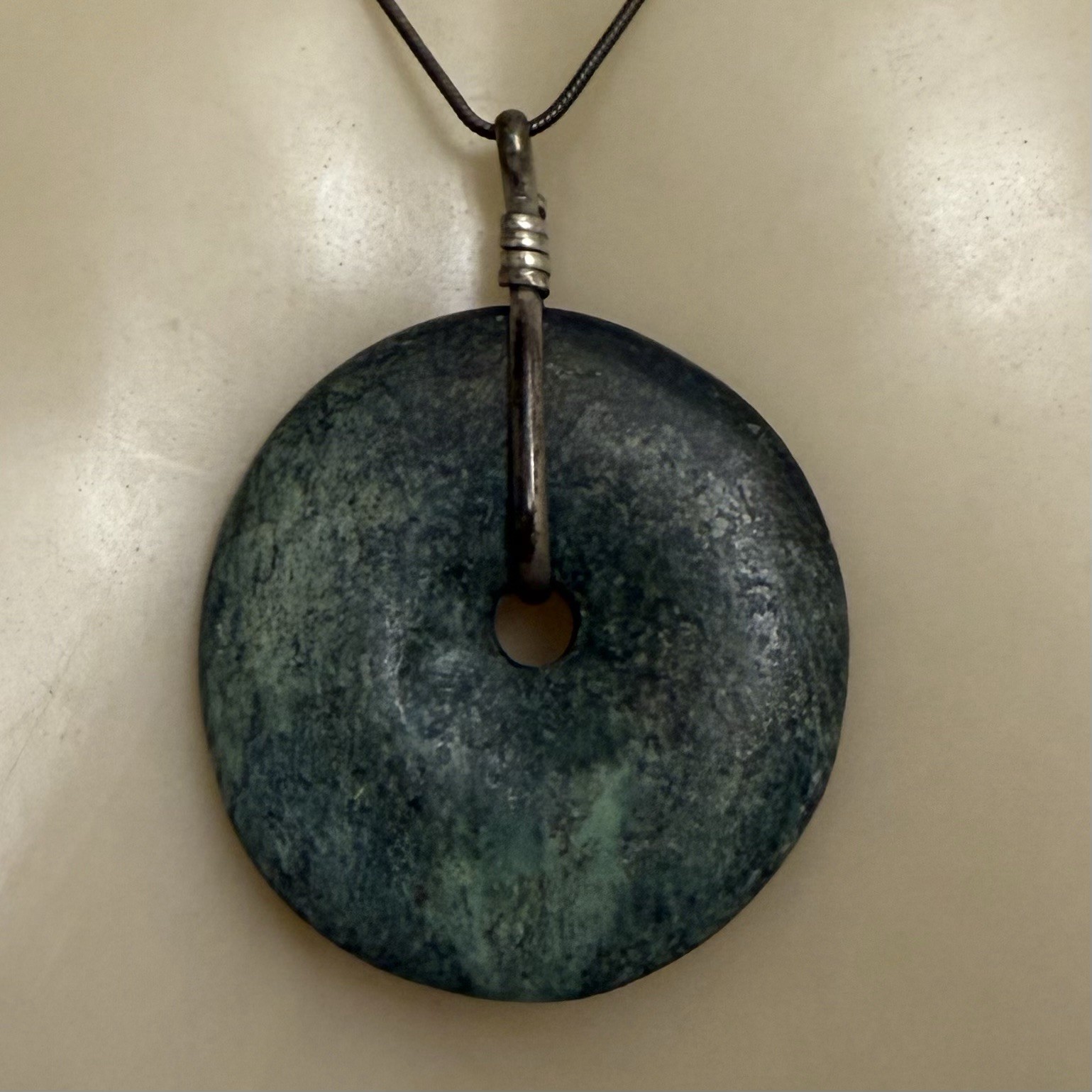 Vintage AGI Snake Chain Necklace Natural Green Gemstone Bi Disc Donut Pendant 16