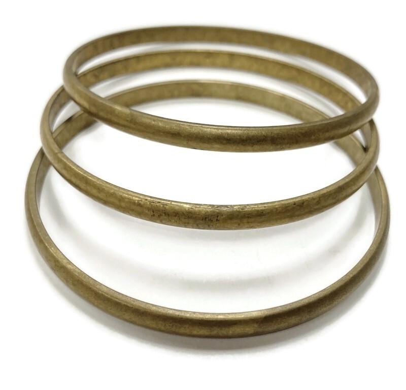 3 VINTAGE PATINA AGED SOLID BRASS 5mm. WIDE SMOOTH BANGLE BRACELETS W871